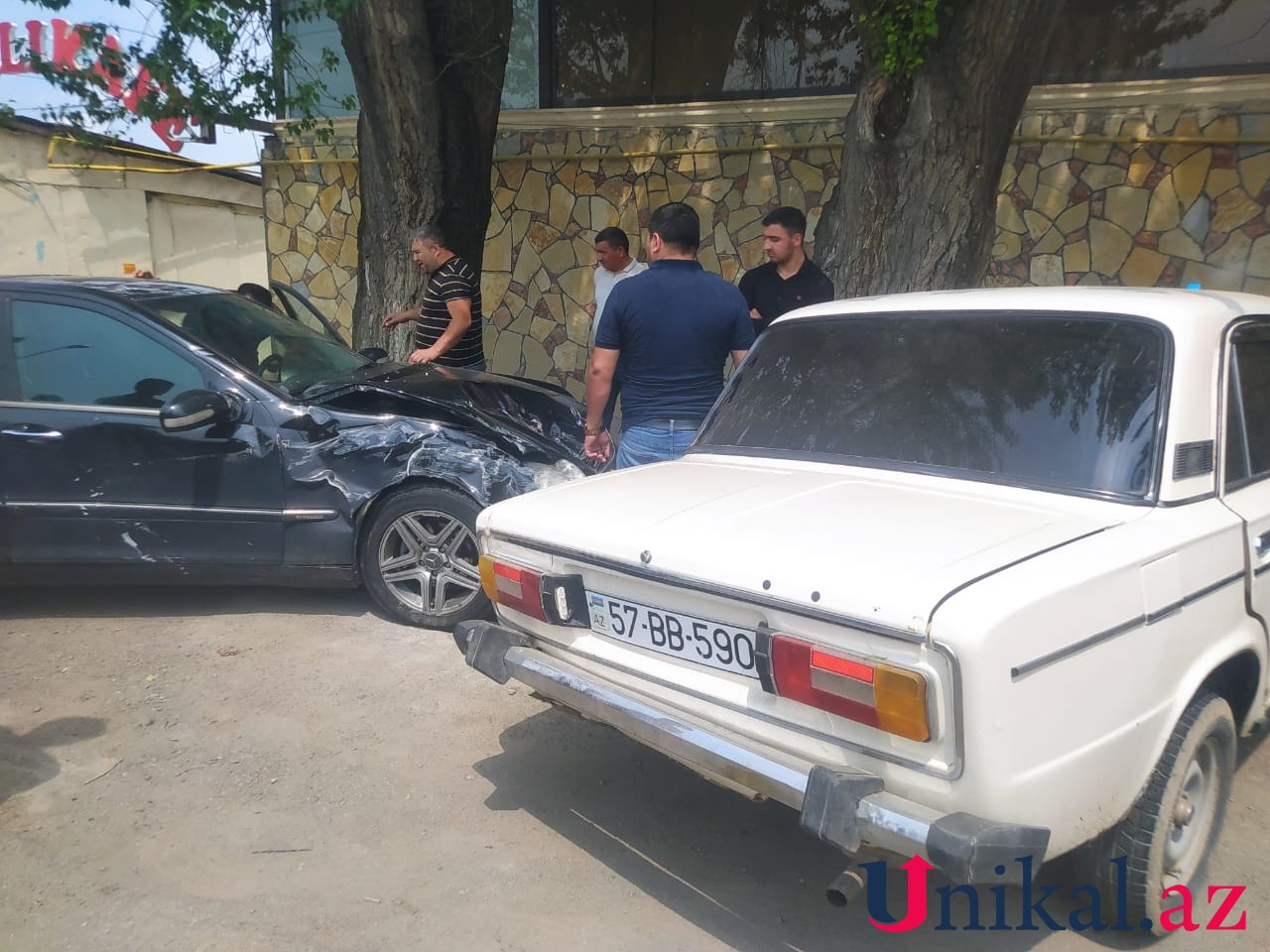 Tovuzda iki minik maşını toqquşdu - Xəsarət alan var (FOTO)
